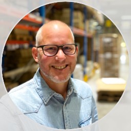 Transportexpert som hjälper företag att sänka fraktkostnader